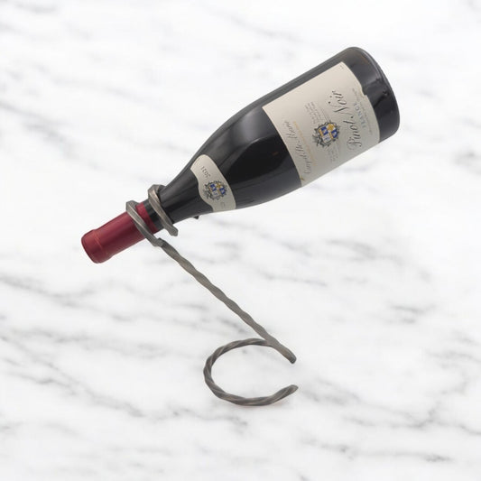 Eksklusiv vinflaskeholder i metal